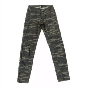 Free People Green Camo Skinny Jeans, Size 24.